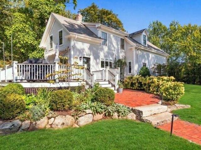 House for sale in Fort Hill, Hingham