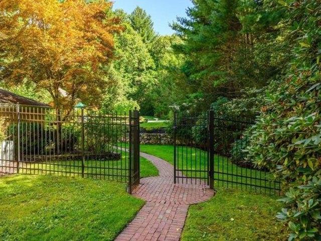 House for sale in Liberty Plain, Hingham