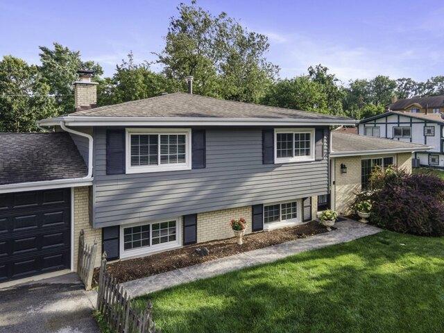 House for sale in Hinsdale, Illinois