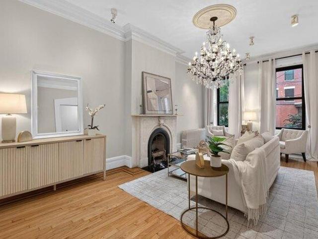 House for sale in Hudson, New Jersey