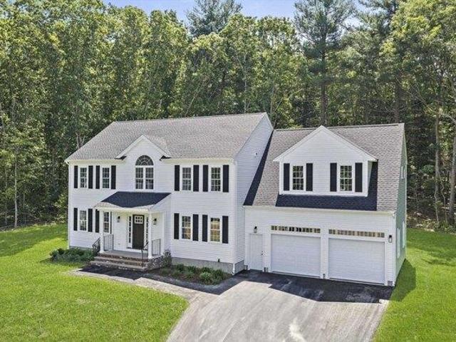 House for sale in Holbrook, Massachusetts