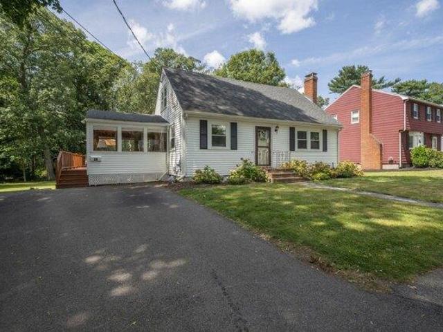 House for sale in Holbrook, Norfolk County
