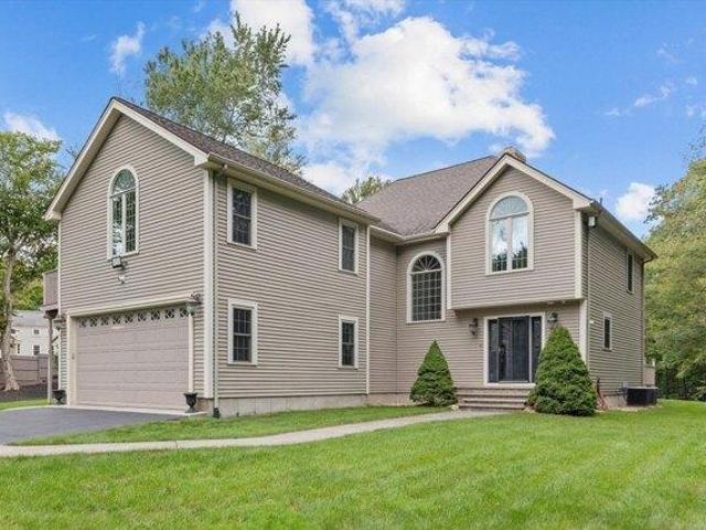 House for sale in Holden, Massachusetts