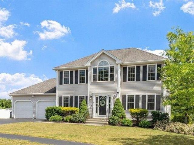 House for sale in Holden, Massachusetts