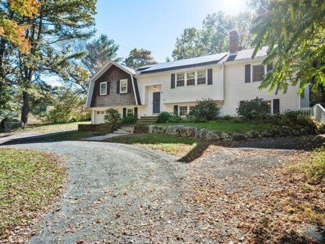House for sale in Holliston, Middlesex County