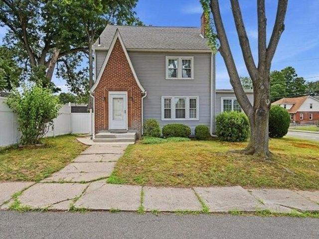 House for sale in Hampden, Massachusetts