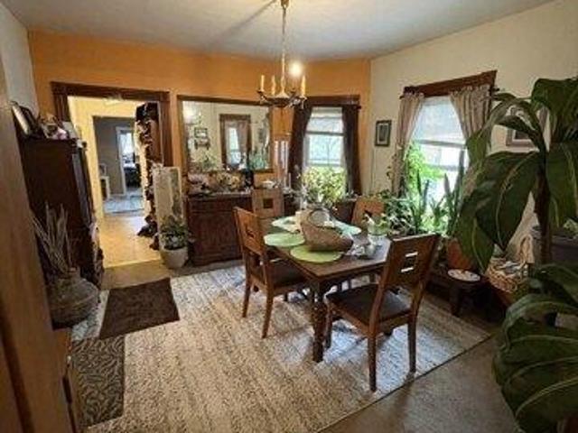 House for sale in Elmwood, Holyoke
