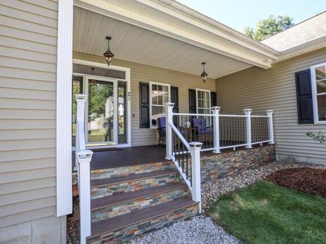 House for sale in Hooksett, Merrimack County