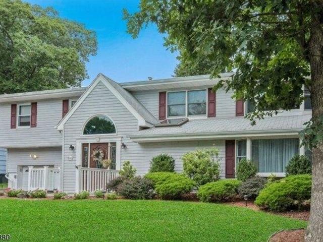 House for sale in Glasser, New Jersey
