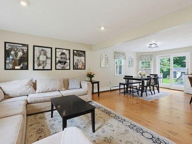 House for sale in Mendon, Massachusetts
