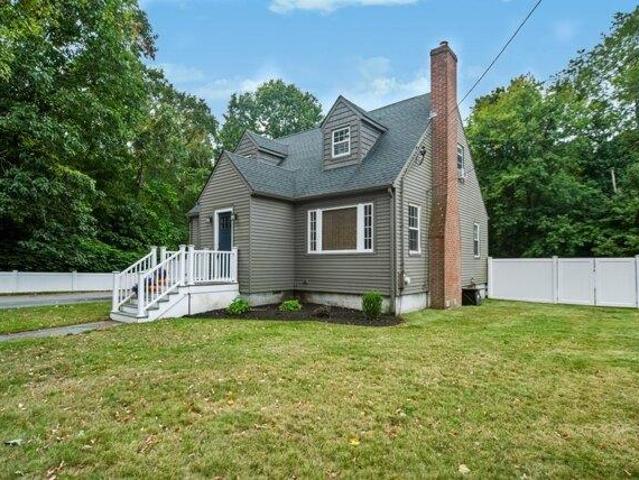 House for sale in White City, Hopedale