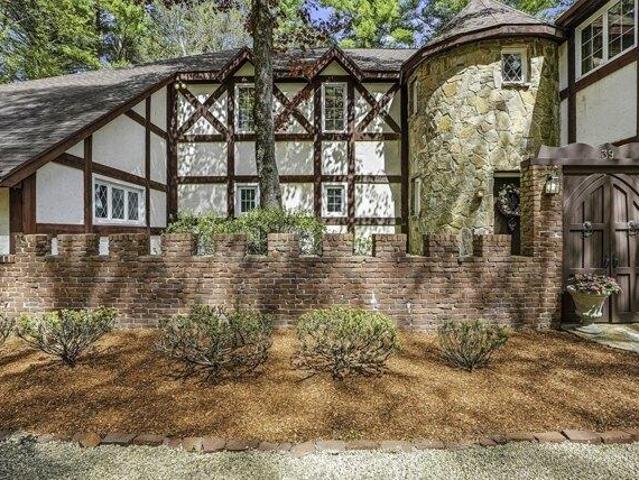 House for sale in Hopkinton, Massachusetts