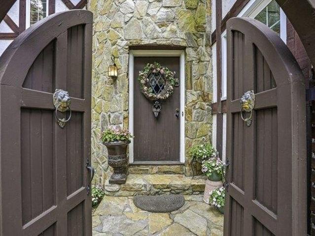 House for sale in Hopkinton, Massachusetts