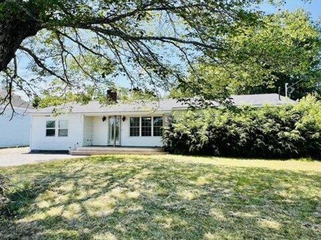 House for sale in Maine