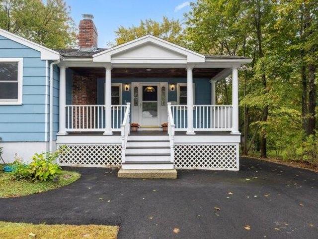 House for sale in Hudson, Middlesex County