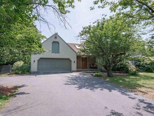 House for sale in New Hampshire