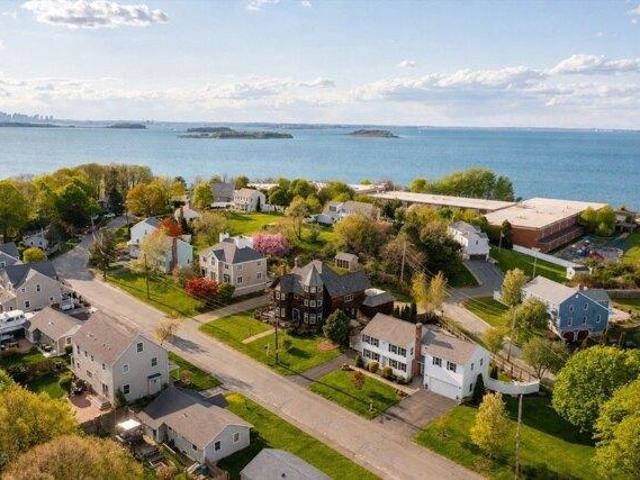 House for sale in Hull, Massachusetts