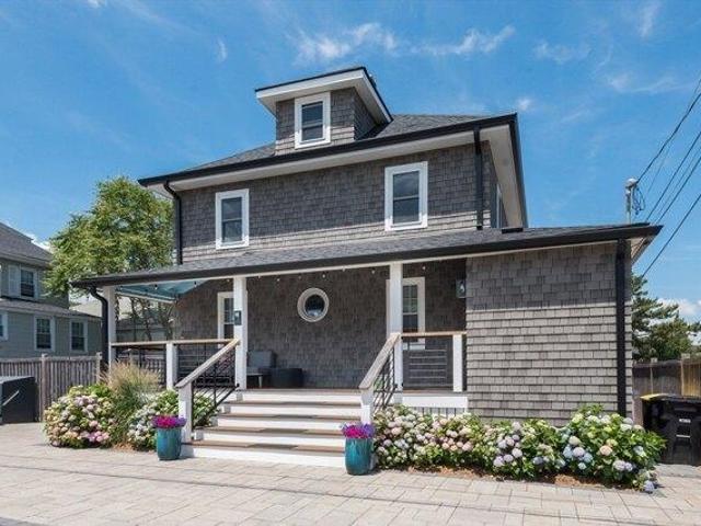 House for sale in Hull, Massachusetts
