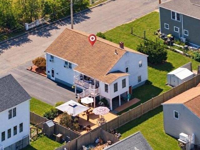 House for sale in Nantasket Beach, Hull