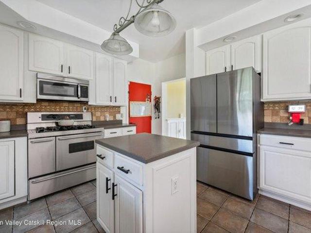 House for sale in Hurley, New York