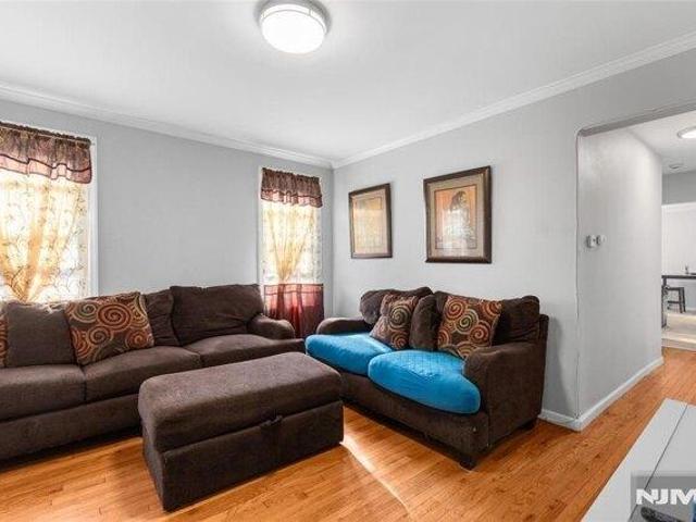 House for sale in Irvington, Essex County