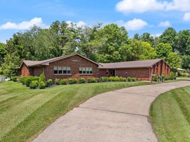 House for sale in Jamestown, Kentucky