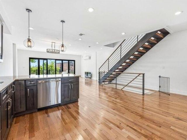 House for sale in Hudson, New Jersey
