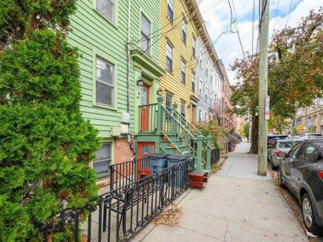 House for sale in Hudson, New Jersey