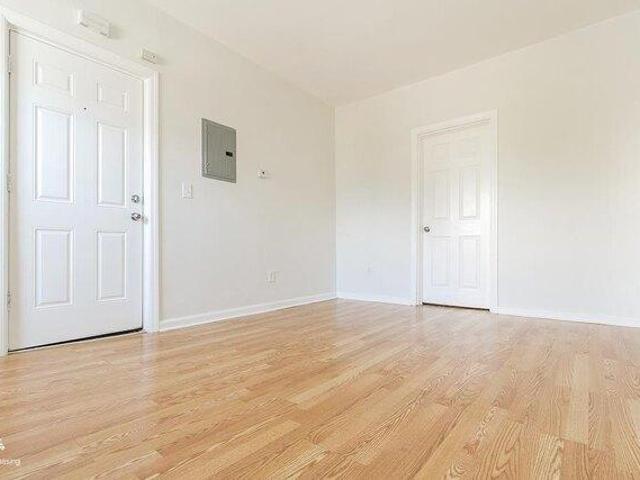 House for sale in Hudson, New Jersey