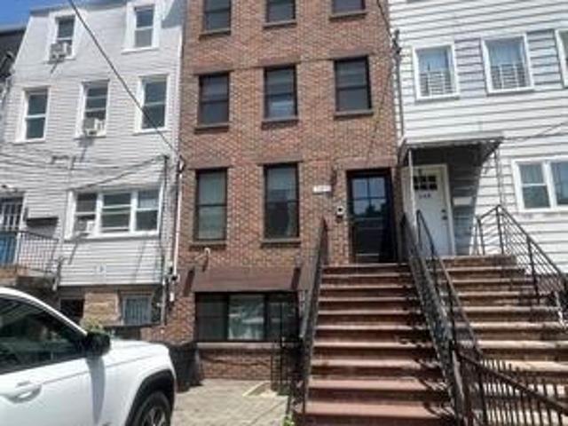House for sale in Hudson, New Jersey