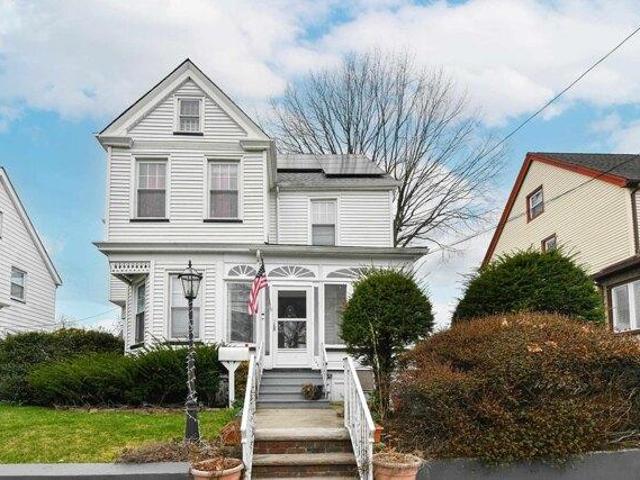House for sale in Hudson, New Jersey