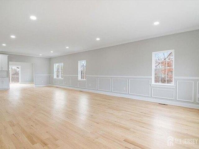 House for sale in Avenel, New Jersey