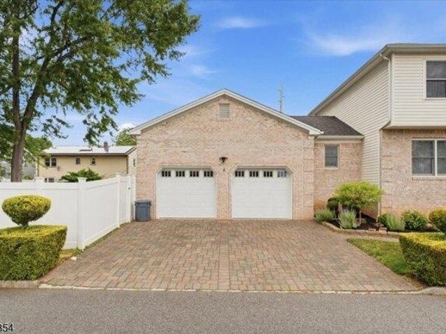 House for sale in Kenilworth, New Jersey