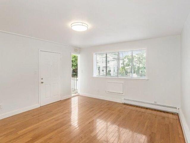 House for sale in Queens, Arverne