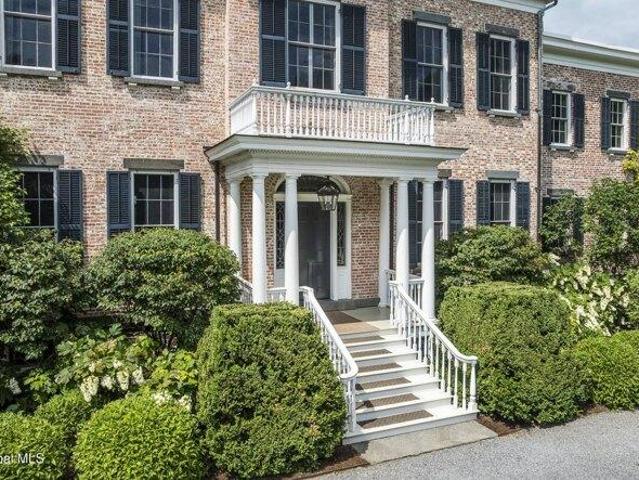 House for sale in Schodack Landing, New York