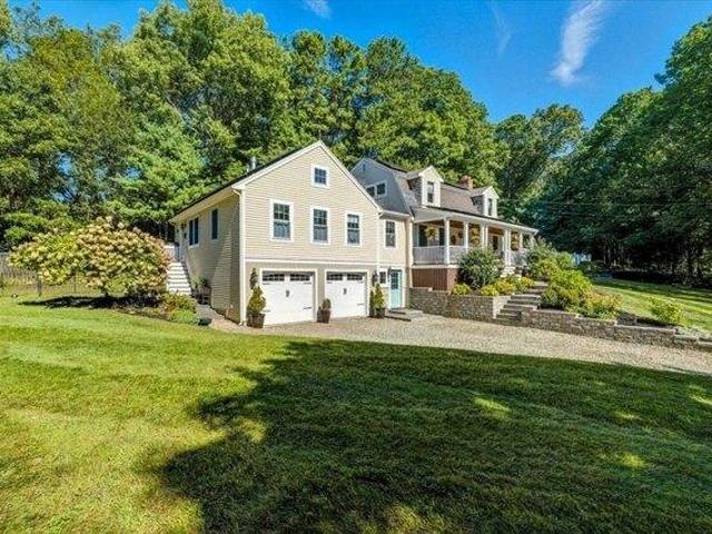 House for sale in Kingston, Massachusetts