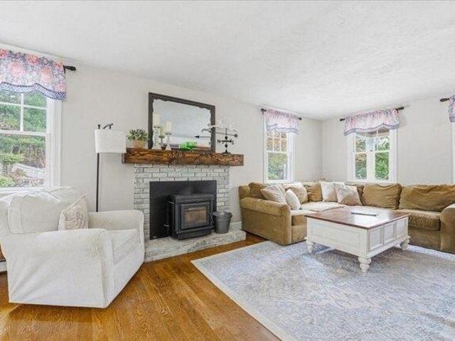 House for sale in Kingston, Massachusetts