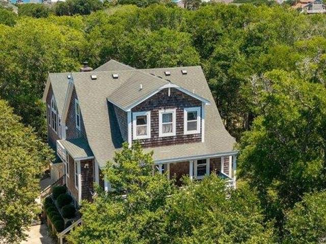 House for sale in Kitty Hawk, North Carolina