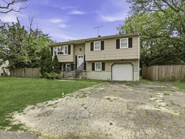 House for sale in Lakewood, New Jersey