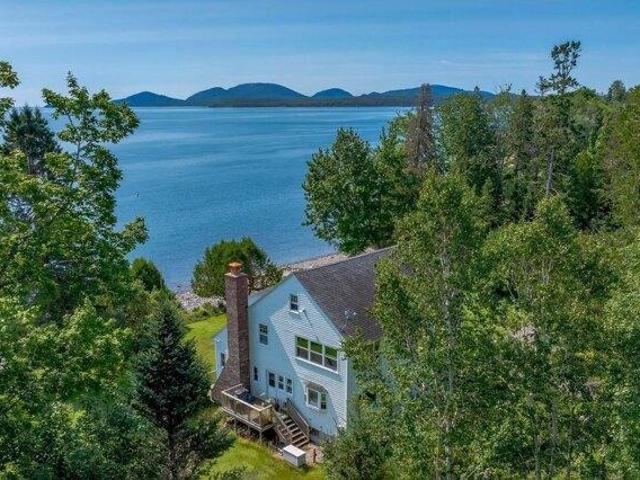 House for sale in Maine