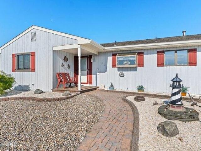 House for sale in Lanoka Harbor, New Jersey