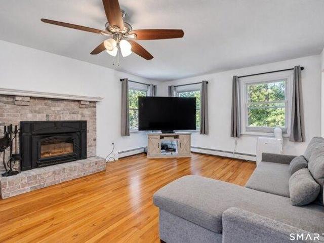 House for sale in Mashantucket, Ledyard