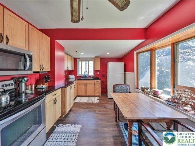 House for sale in Carbon, Pennsylvania