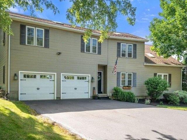 House for sale in Leicester, Massachusetts