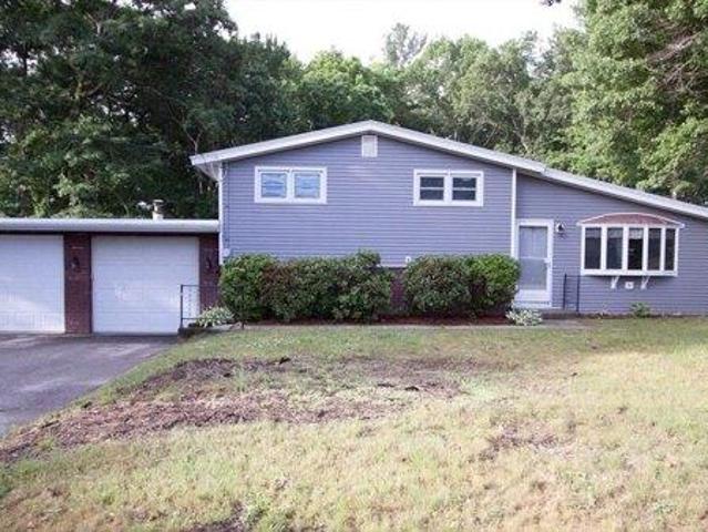 House for sale in Leicester, Massachusetts