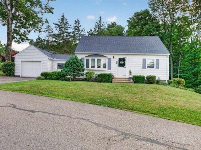 House for sale in Leicester, Massachusetts
