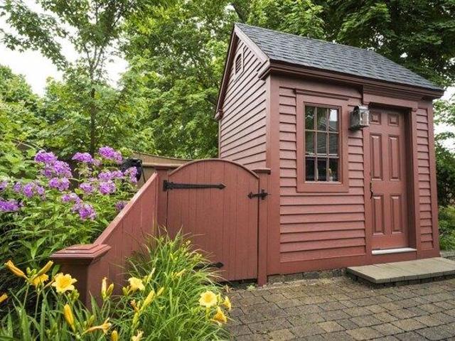 House for sale in Leicester, Massachusetts