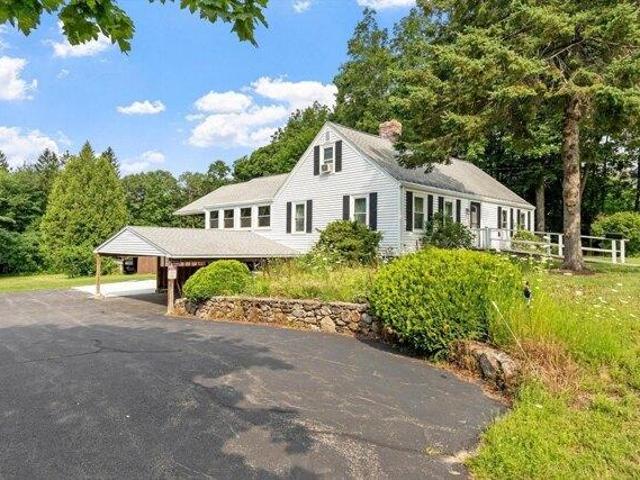 House for sale in Leominster, Massachusetts