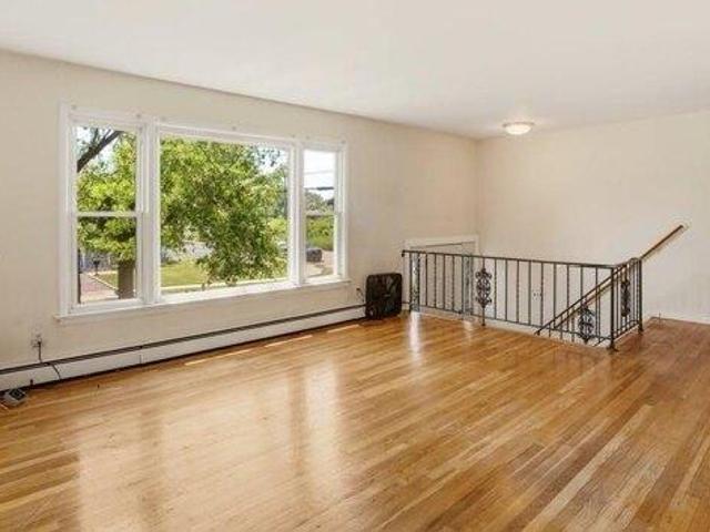 House for sale in Leonia, New Jersey