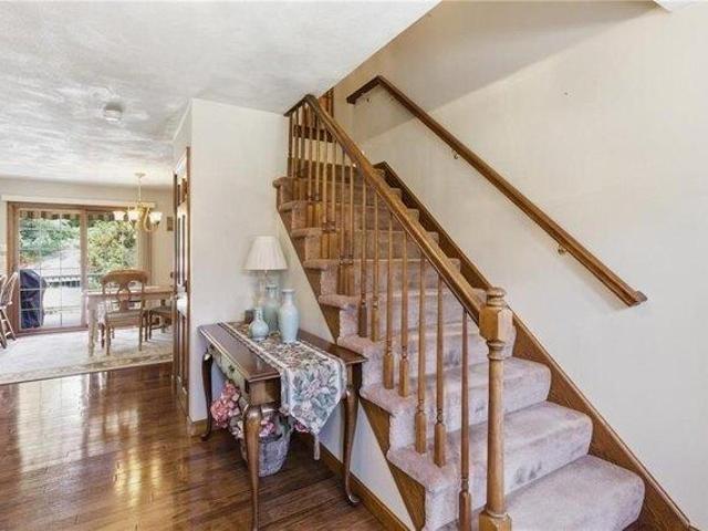 House for sale in Lincoln, Rhode Island